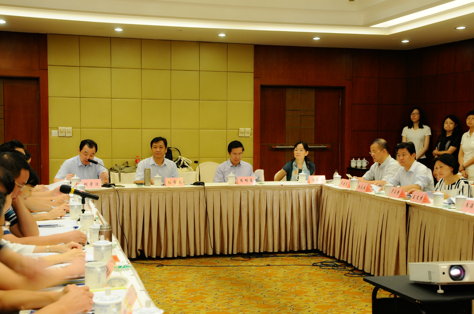 2016护士执业资格考试工作座谈会在沪顺利召开
