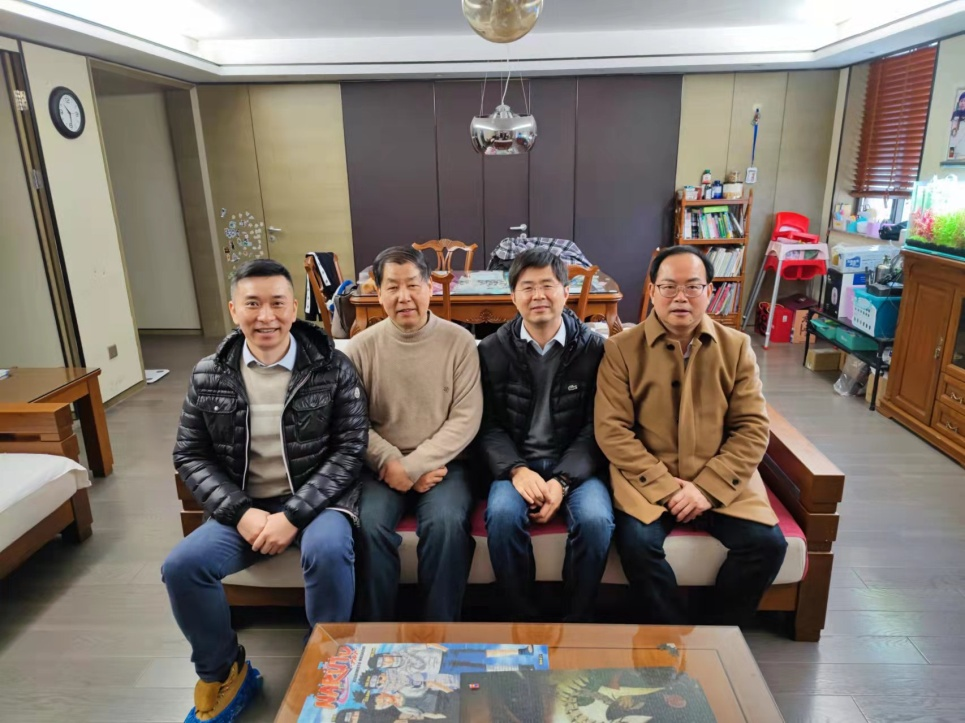 情系退休老同志，新春慰问暖人心